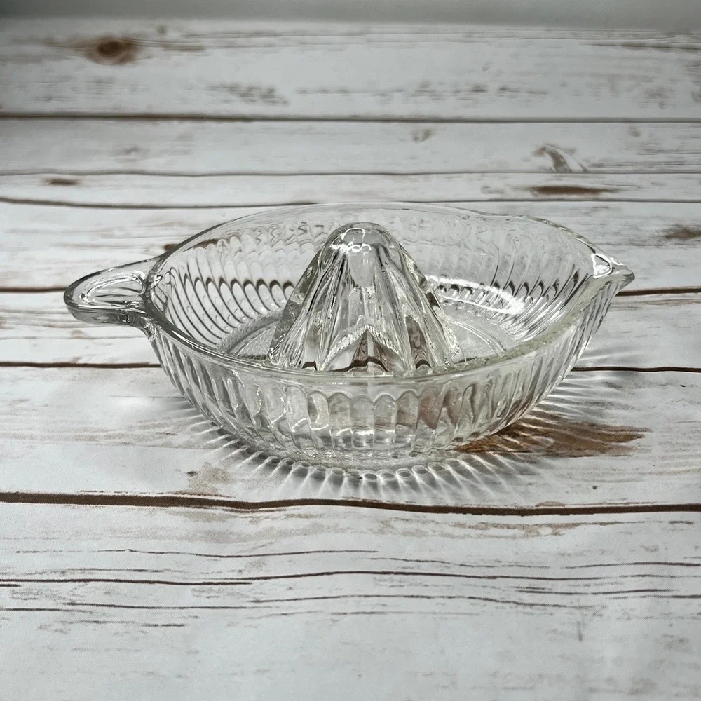 Vintage Citrus Juicer Clear Ribbed Glass Vintage Style Manual Reamer 6.5in